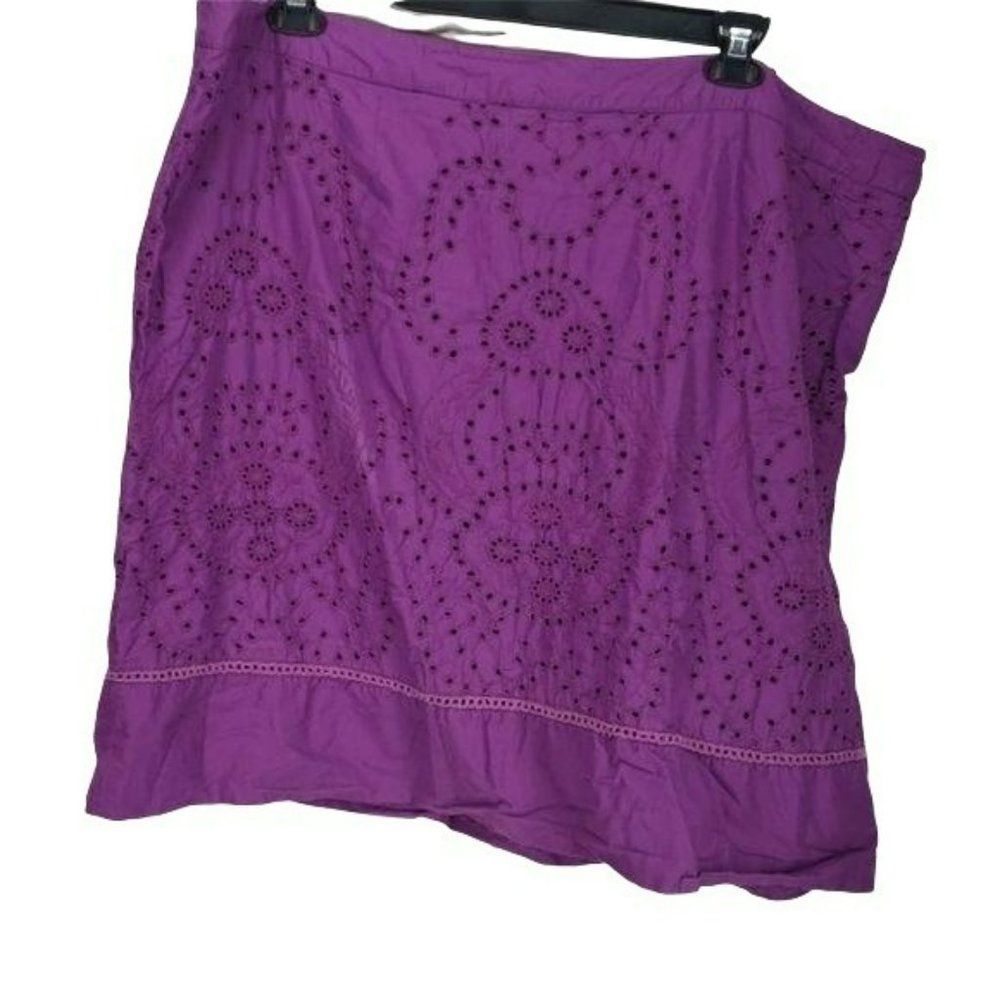 Lane Bryant purple eyelet A-line size 26 knee length side zip skirt